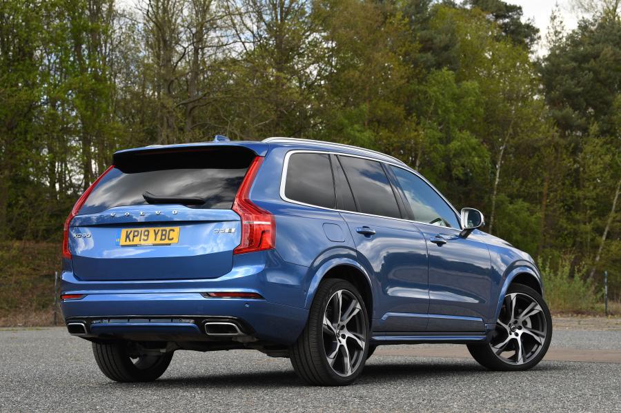  Volvo XC90 D5 R-Design 2015 года  (UK) (фото 39 из 44)